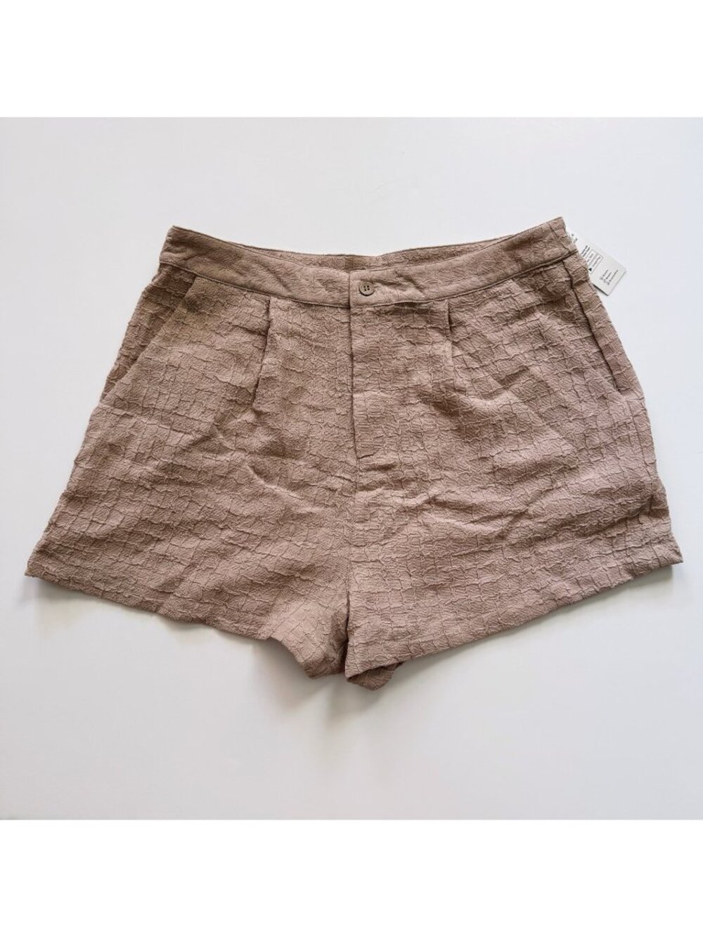 Cupshe Textured Shorts with pockets size XL NWT